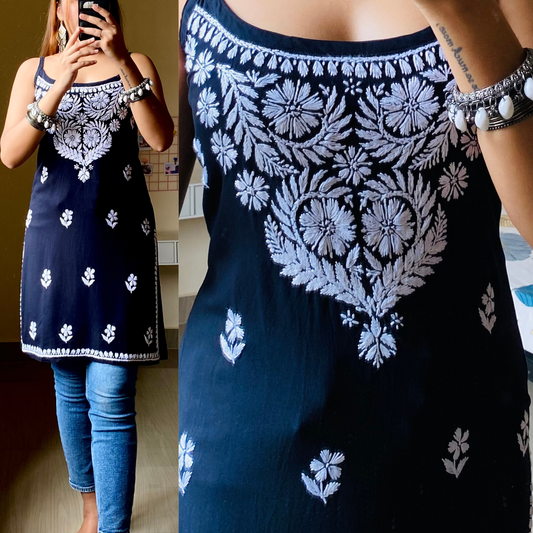 Nish Sleeveless Chikankari Kurti-Black